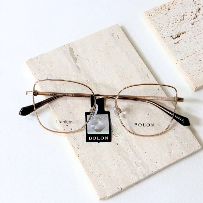 แว่นตา BOLON RIGA BA7030 – ทรง Irregular ดีไซน์ Oversized หรูหราเบาเป็นพิเศษ | ANZ STUDIO - Image 3